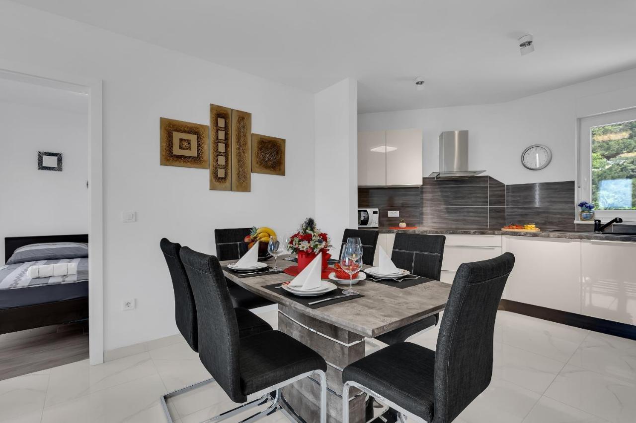 Apartment Navis, Sea View Makarska Extérieur photo
