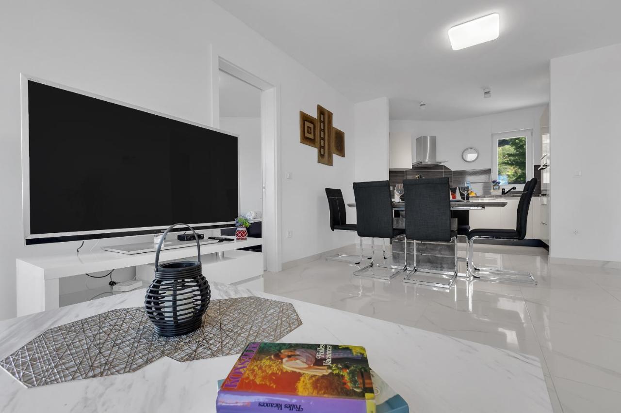Apartment Navis, Sea View Makarska Extérieur photo
